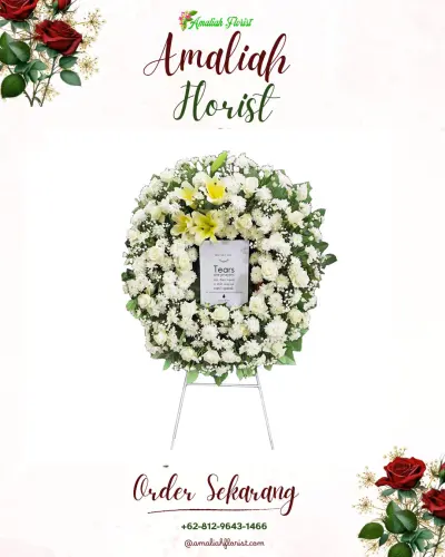Krans Bunga Duka Cita di Sinar Bulan